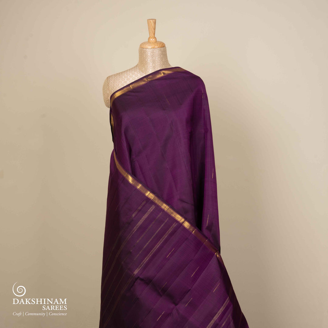 Pleats/body of Handwoven Purple Kanjivaram silk Saree