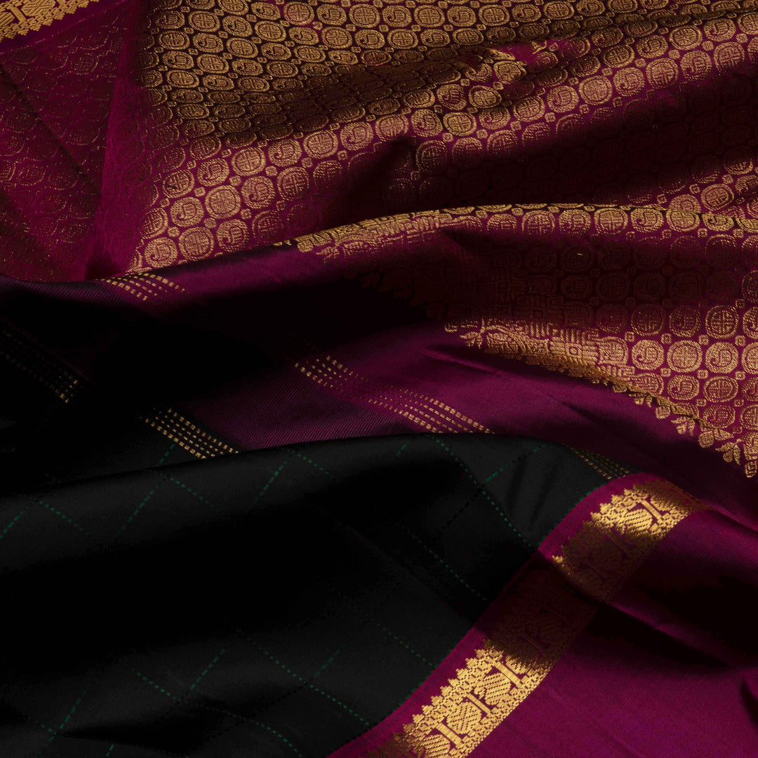 Closeup of Handwoven Black Ganga Jamuna Kanjivaram silk Saree