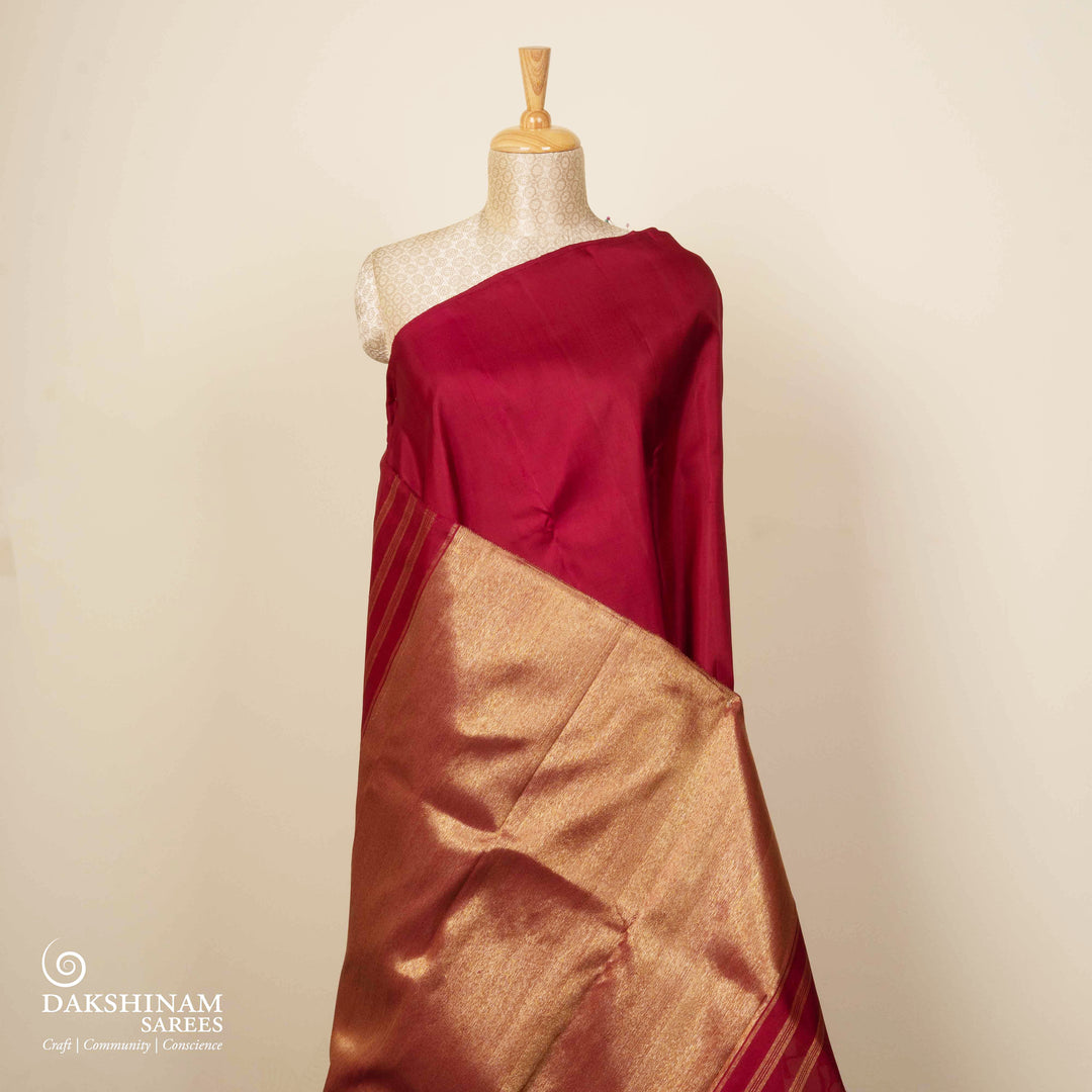 Pleats/body of Handwoven Temple Kanjivaram silk Saree in Red color