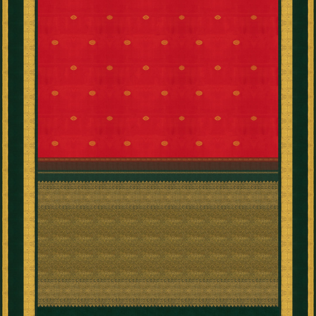 Pallu of Handwoven Korvai Kanjivaram silk saree in Red and Green color