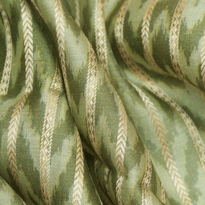 Handwoven Green Banarasi Fabric - 21T006259DSC