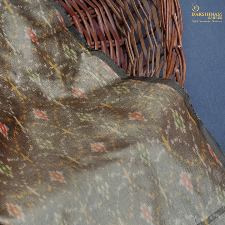 Handwoven Green Silk Ikat Fabric - 25T001270DSC