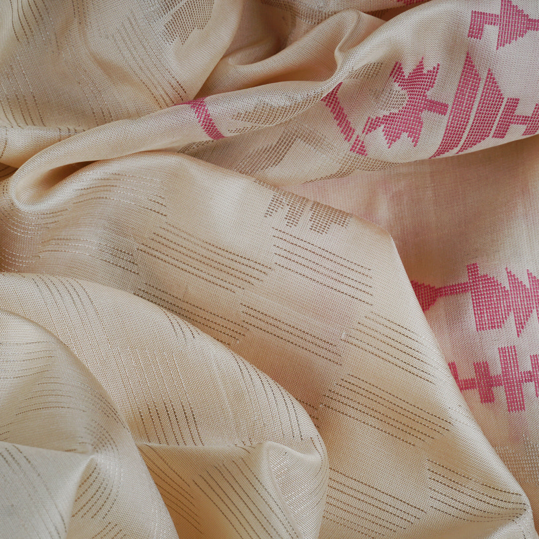 "Handwoven Off-white Soft Silk Saree - 1840T009258DSC"