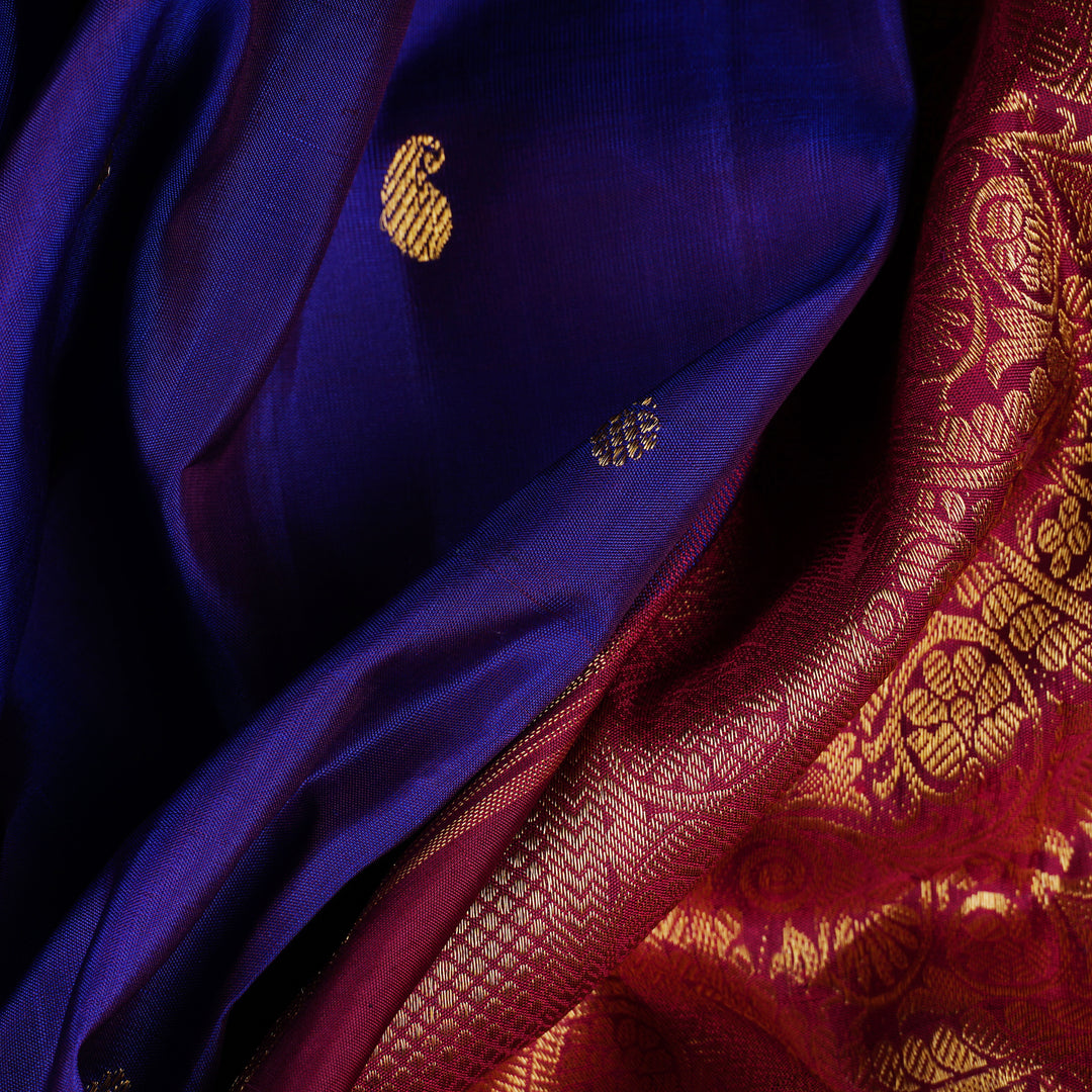 Handwoven Violet with Magenta Kanjivaram Silk Saree - 1875T008783DSC
