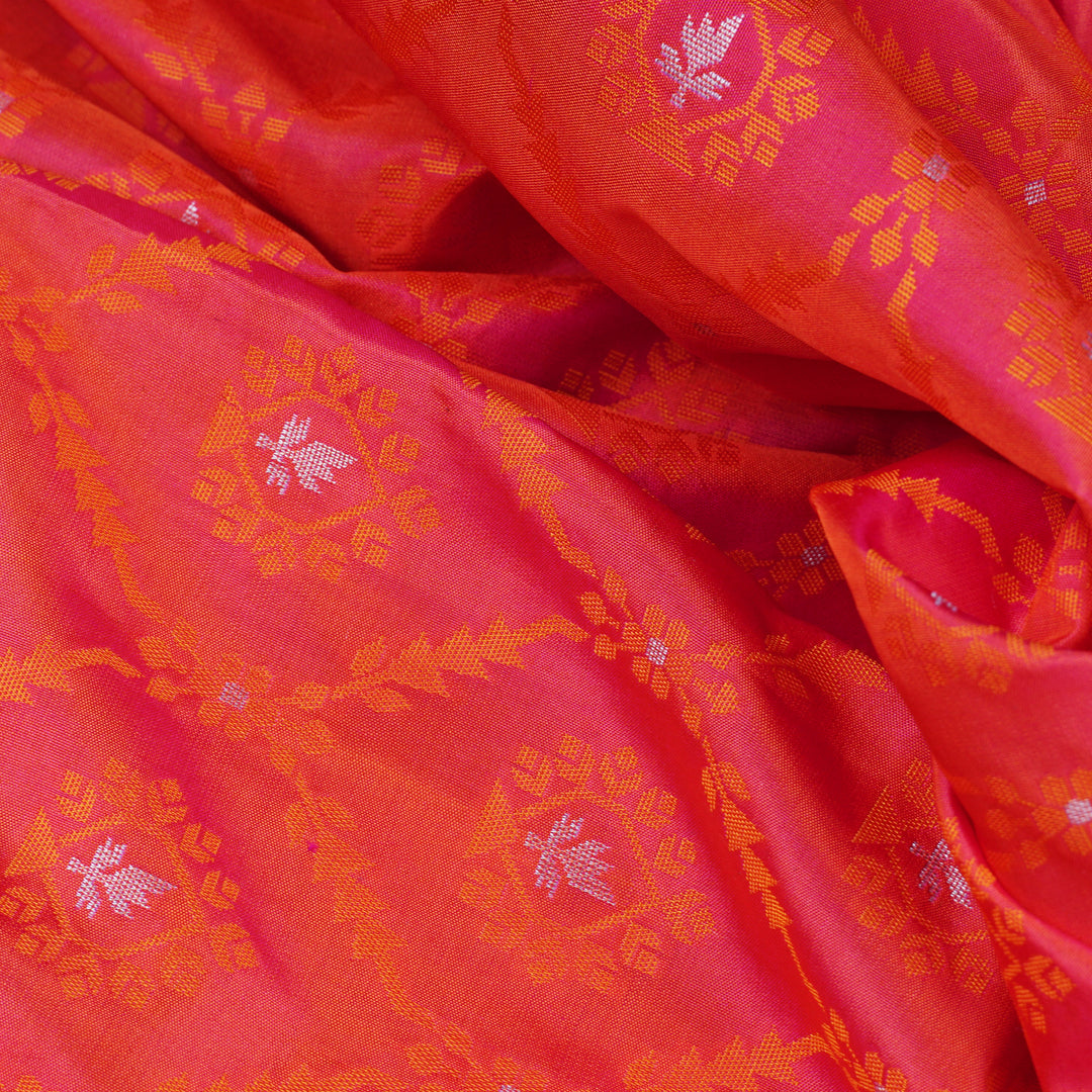 Handwoven Pink Banarasi Silk Saree - 1962T009500DSC