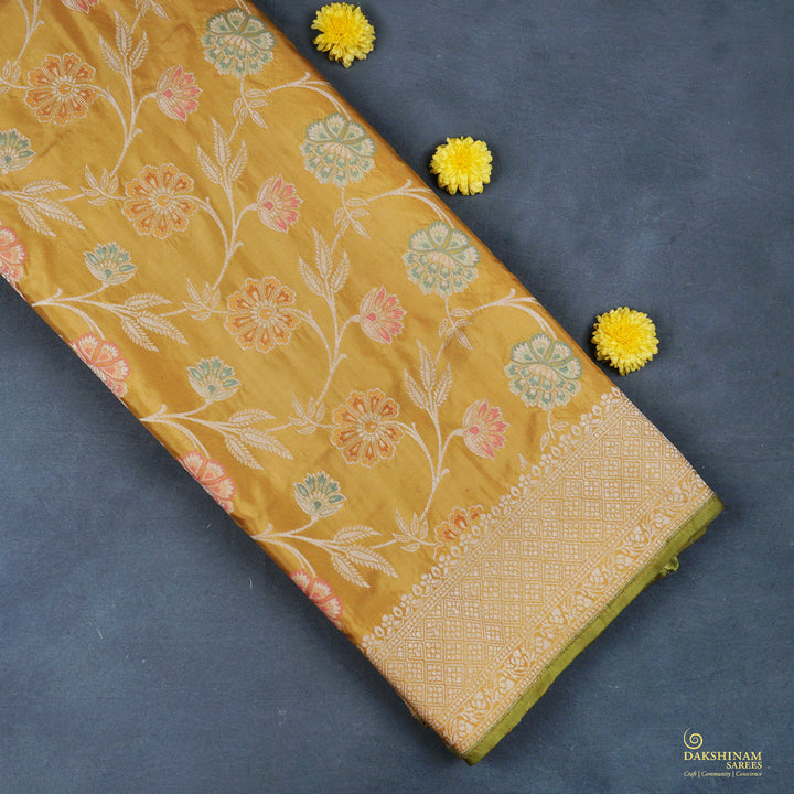 Handwoven Yellow Banarasi Silk Saree - 1963T009524DSC