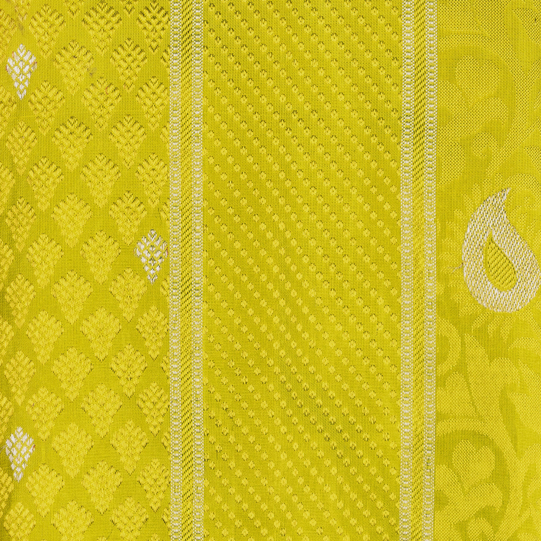 Handwoven Yellow with Pink Kanjivaram Silk Saree - 2015T009634DSC
