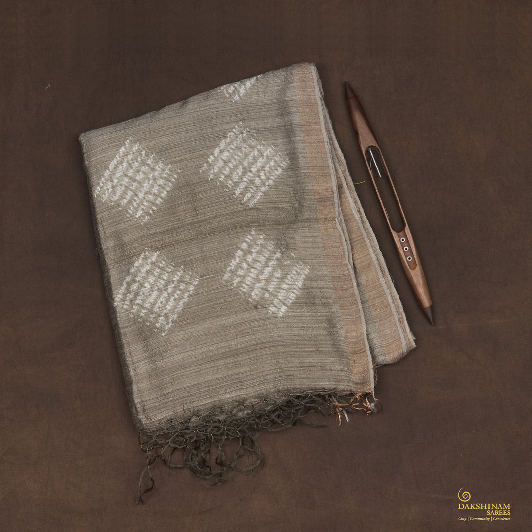Handwoven Grey Matka Silk Saree - 2234N027980DSC