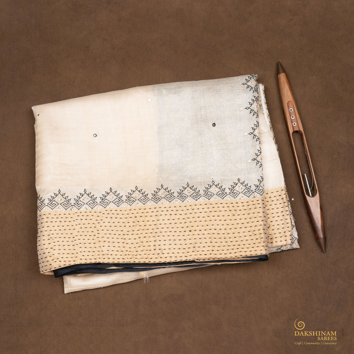 Handwoven Off-white Tussar Silk Saree - 2294T010944DSC