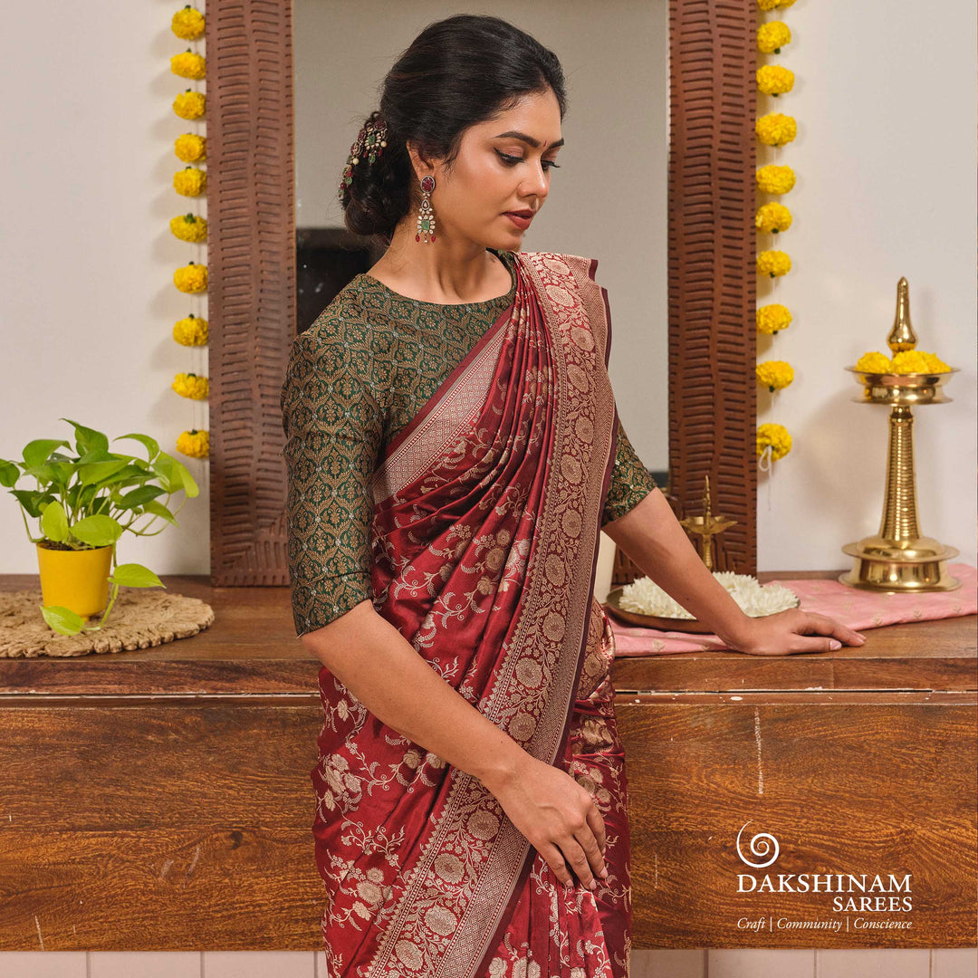 Handwoven Maroon Banarasi Katan silk Saree- 3246T015422DSC