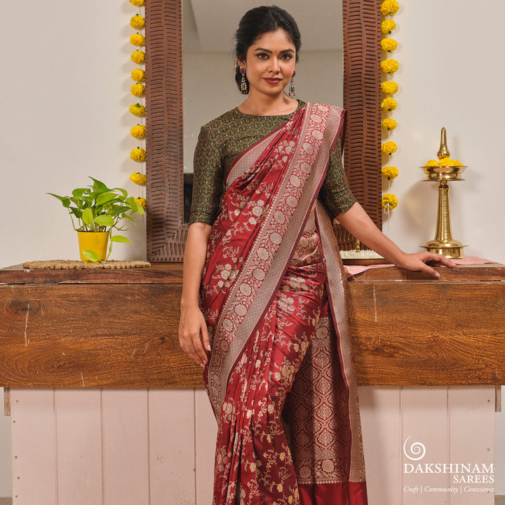 Handwoven Maroon Banarasi Katan silk Saree- 3246T015422DSC