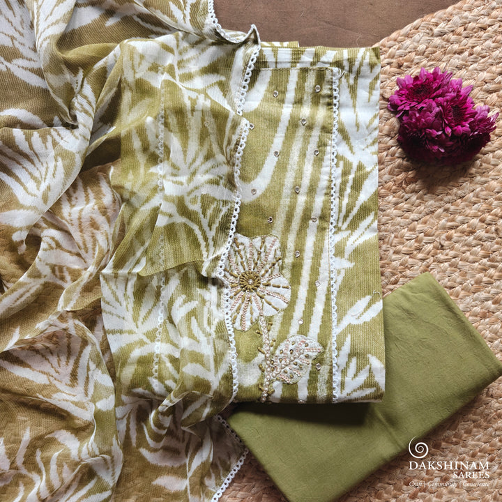 Mehandi Green Three-Piece Suit Set with Shibori and Sequin Work 54N045935DSC