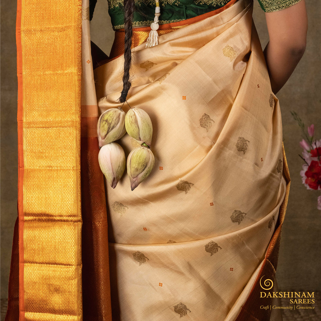 Beige Korvai Kanjivaram Silk Saree with Rust Orange Border 3537T017942DSC