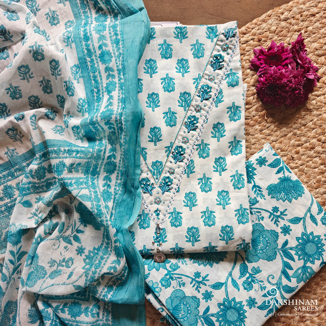 White and Blue Three-Piece Suit Set with Floral Buttas and Beadwork 58T017344DSC
