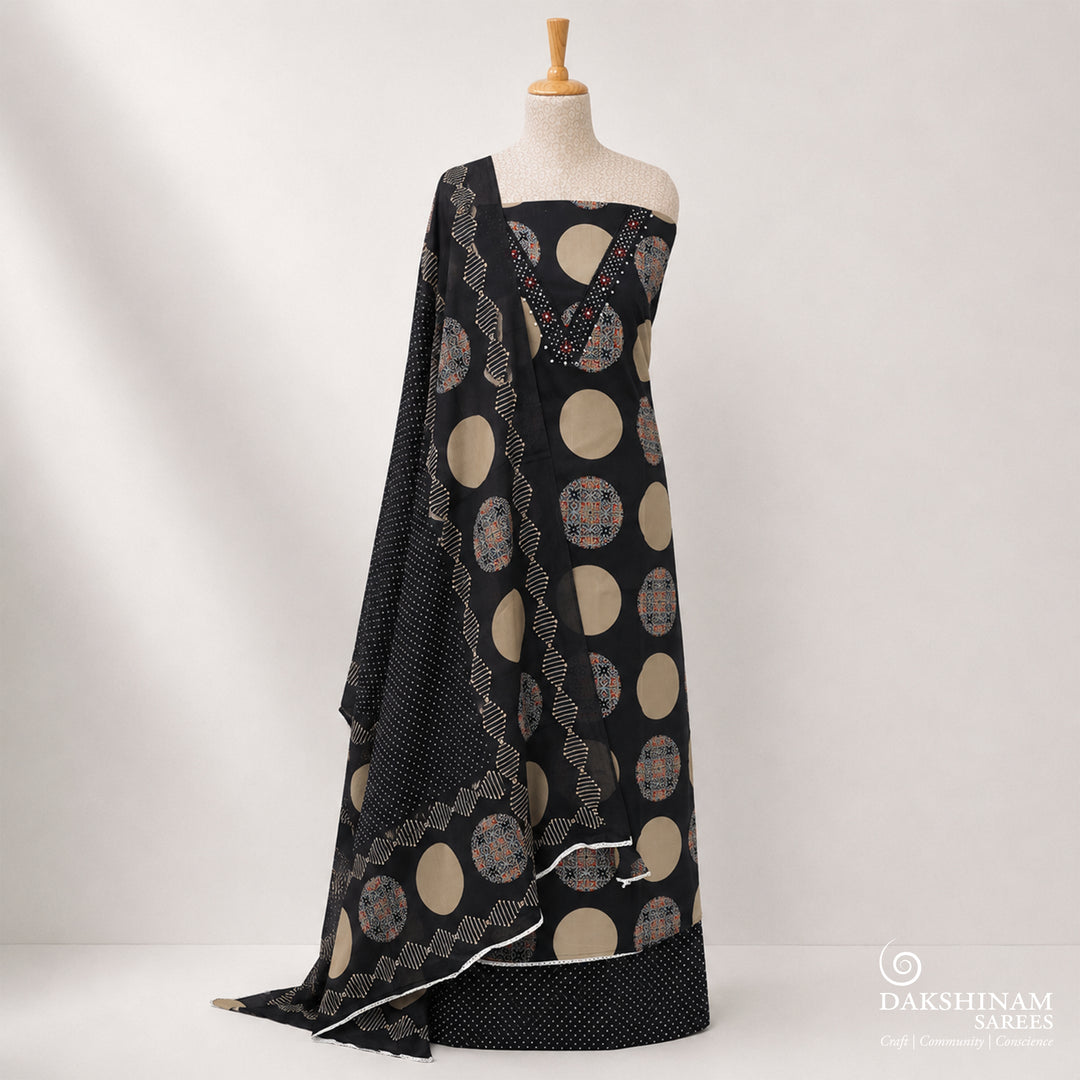 Black Three-Piece Suit Set with Beige Ajrakh Circle Butta and Embroidery 55N045974DSC