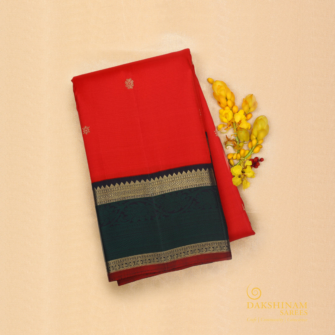 Handwoven Red with Brown and Black Kanjivaram Silk Saree - 1489T005152DSC